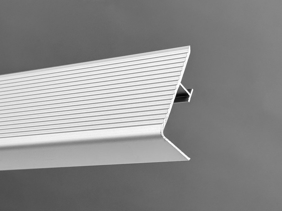 Cantonera de aluminio con anclaje